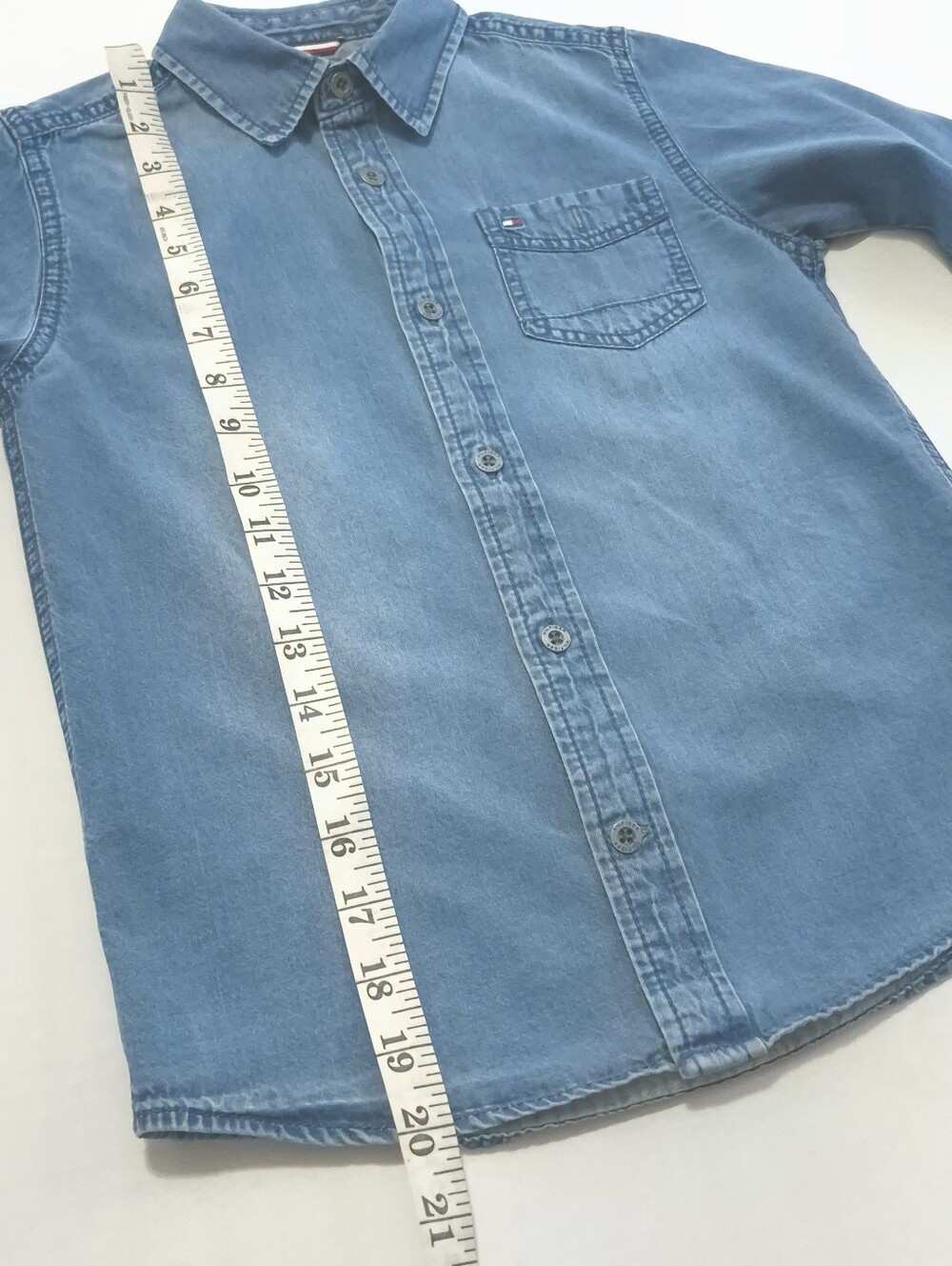 Tommy Hilfiger Boys Denim Shirt Size 5 Long Sleeve Blue Jean Button Up Cotton - Picture 9 of 14